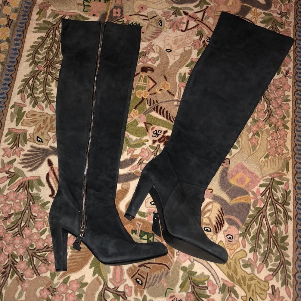 Genuine Suede Stuart Weitzman boots! **Final $**
